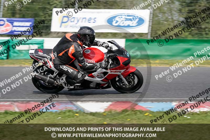 enduro digital images;event digital images;eventdigitalimages;mallory park;mallory park photographs;mallory park trackday;mallory park trackday photographs;no limits trackdays;peter wileman photography;racing digital images;trackday digital images;trackday photos